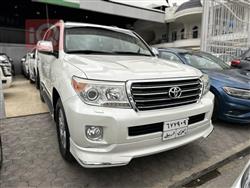 تۆیۆتا لاند کروزەر